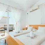 Blue Sea House *