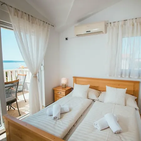Blue Sea House דירה טרוגיר