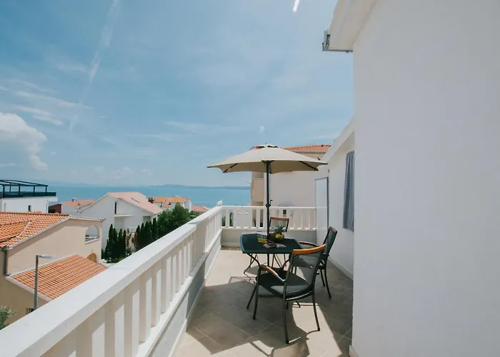 Blue Sea House 아파트 트로기르